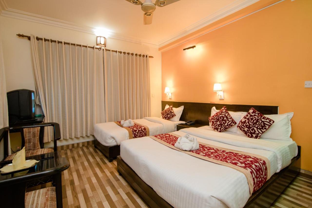Hotel Panorama Pokhara Exteriör bild
